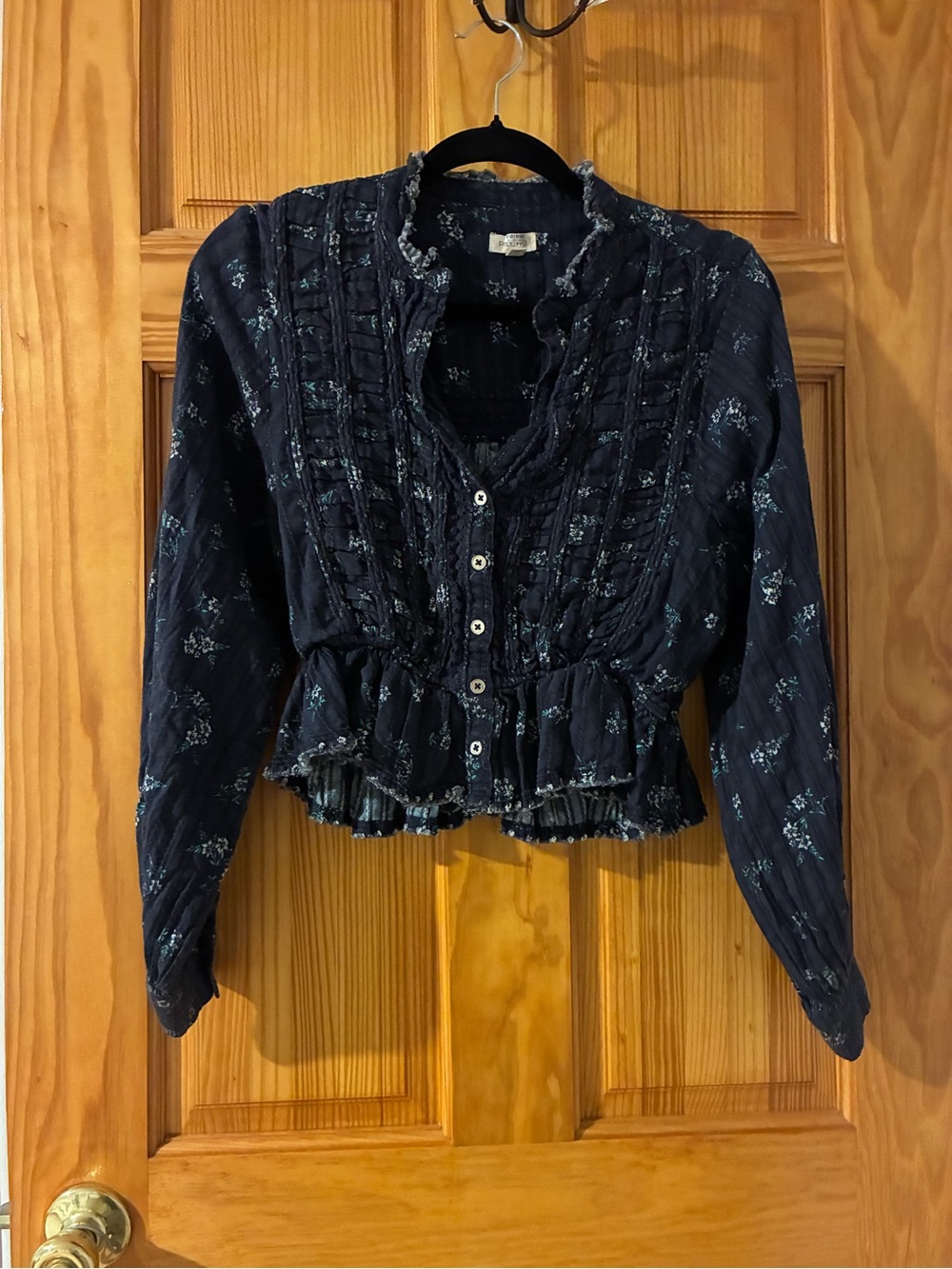 Pilcro Navy Floral Ruffle Button-Front Peplum Top